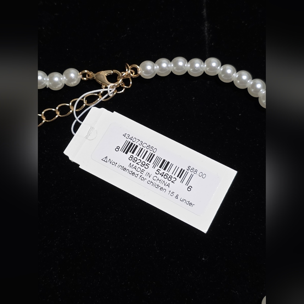 NWT Betsey Johnson Faux Pearl Necklace with Baking Charms - Picture 4 of 5